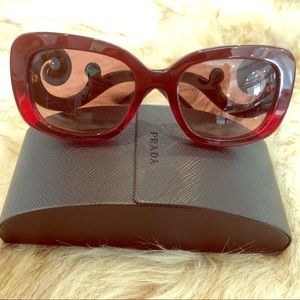 AUTHENTIC Prada Sunglasses 🕶 🔥